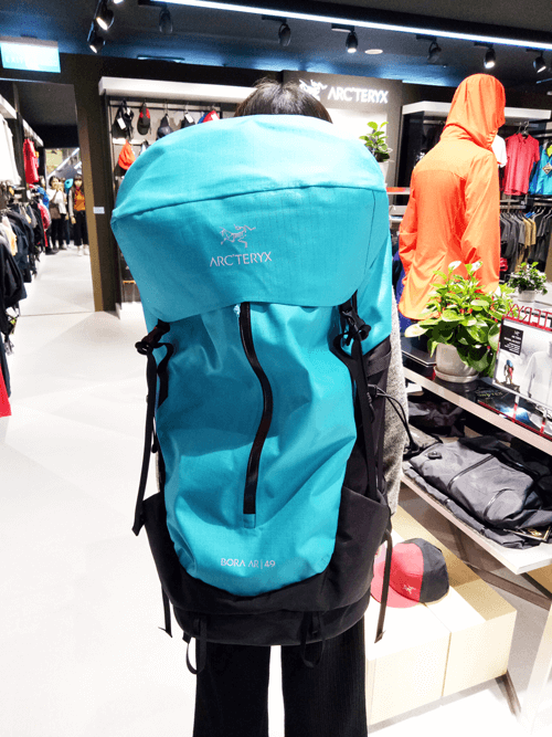 登山背包新革命! 完整服貼不亂移動~舒適貼心設計惹人愛!