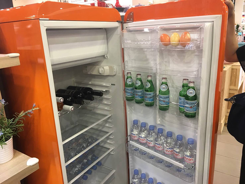 平庸的室內就缺這一色？讓繽紛的SMEG冰箱點綴你的生活吧！